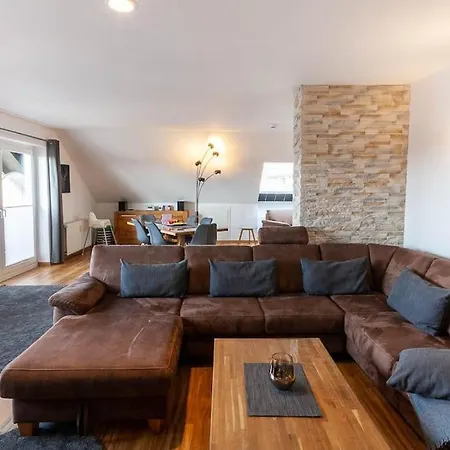 Apartment Bergloft Mit Balkon