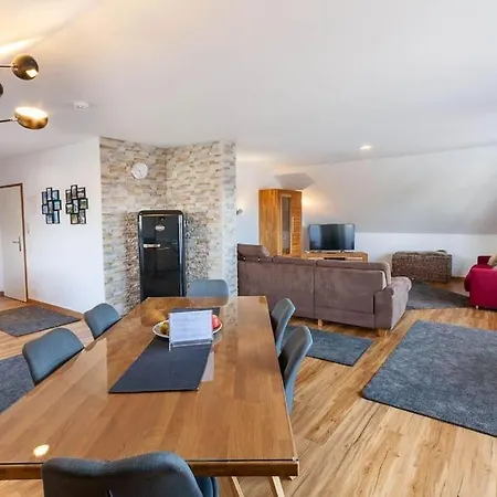 Bergloft Mit Balkon Apartment *