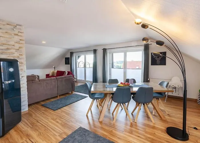 Bergloft Mit Balkon Браунлаге